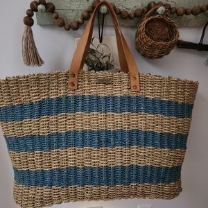 Straw tote